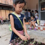 ひかり組　野菜植え　10月５日（水）