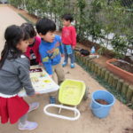 花壇作り　２月１４日(木）