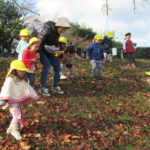 たんぽぽ組・ことり組　お散歩　１２月５日（木）