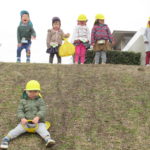 ひよこ組・たんぽぽ組　お散歩に行きました！2月19日