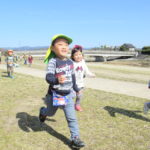 ひかり組・ひよこ組　賀茂川へお散歩　３月１１日