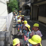 5月17日（水）　ひよこ組ことり組　下鴨神社お散歩